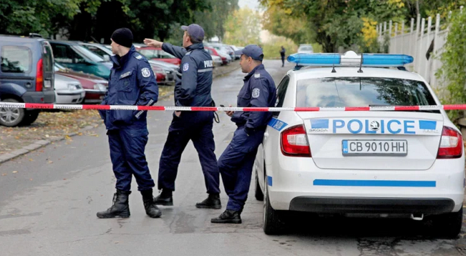 Женски писъци огласиха хотел в Северозапада, почерня от полиция