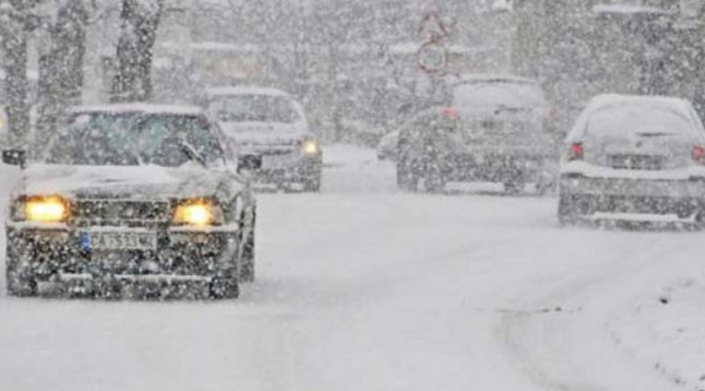 МРАЗОВИТА ПРОГНОЗА! Идват студ и сняг в България, живакът пада до –13°!