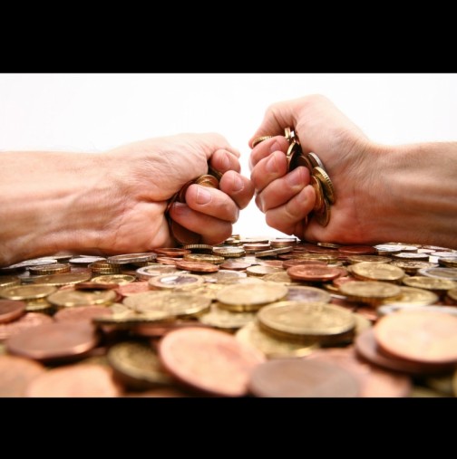 Ще ринат пари с лопатите! Пет зодии стават приказно богати до дни