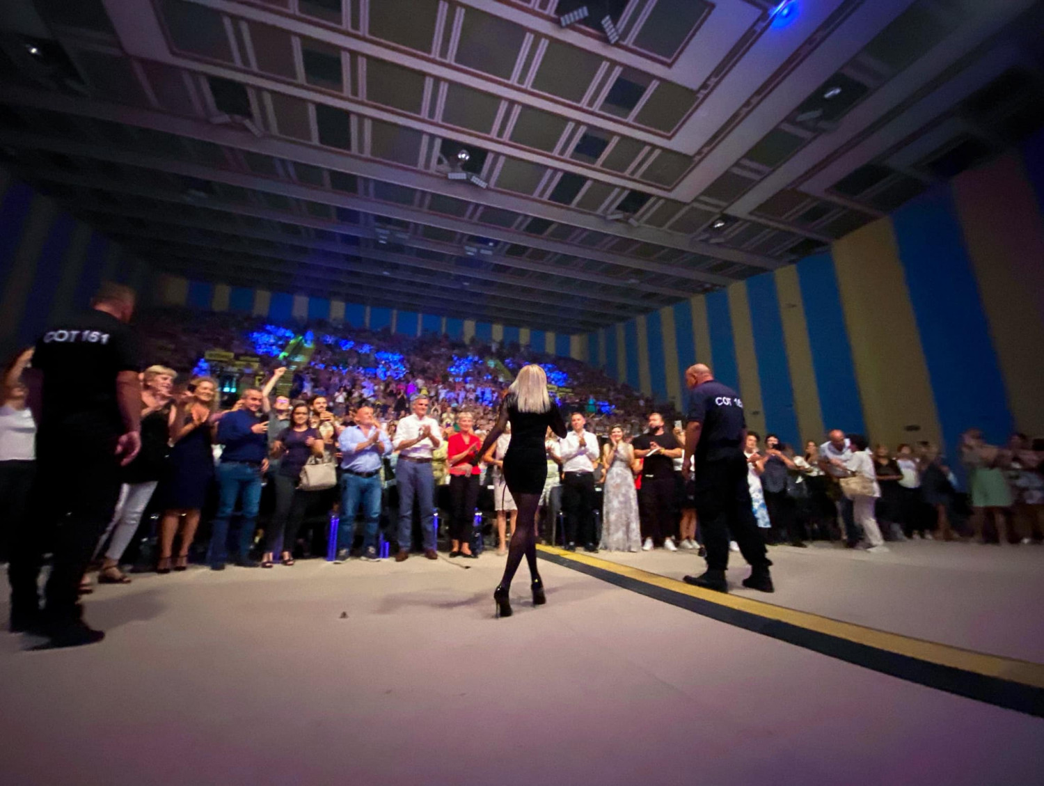 Лили Иванова тяло