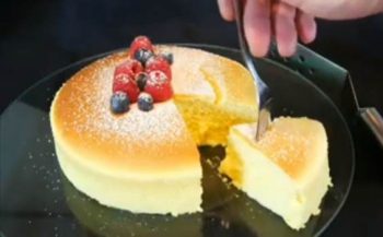 Икономичен и много вкусен сладкиш - само с три съставки Икономичен и много вкусен сладкиш - само с три съставки