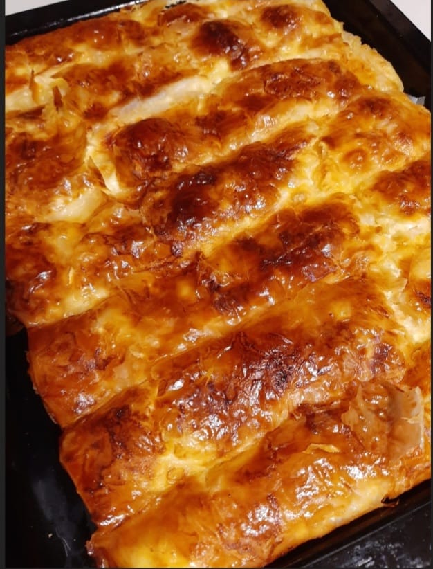 И аз мислех, че не мога да правя баница, а тайната била в корите! Направете с тях ТОВА и ще ядете чудо със сирене: