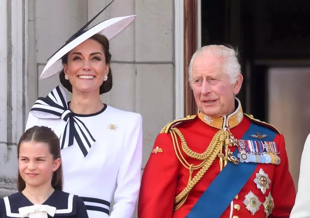 Кейт заедно с крал Чарлз на Trooping the Color през юни