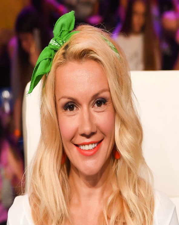 Пълно копие на баща си! Вижте порасналия син на Мария Игнатова и Петко! (Снимки)