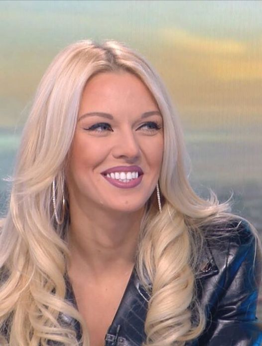 Натали Трифонова предизвика сърцебиене с тези СНИМКИ от Италия