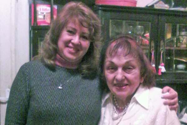 Мариана Везнева (вдясно) и Албена Станева