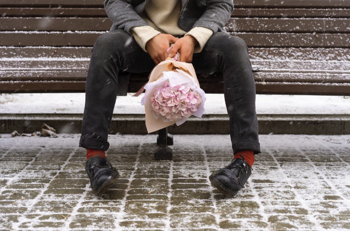 На моята сватба едно малко момиченце с букет маргаритки поиска монета, аз погледнах ръката й и спрях сватбата 5 Screenshot 2024 10 30 at 23.19.20