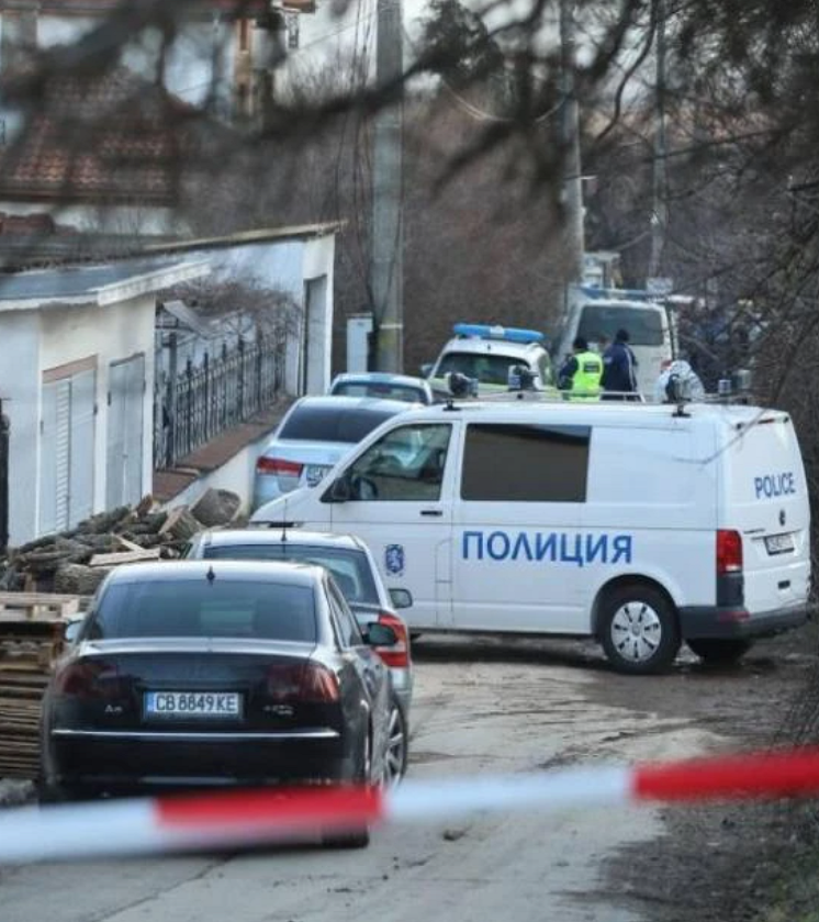 Не е за вярване как изглежда! Появи се снимка на майката след зверското убийство на двете си деца