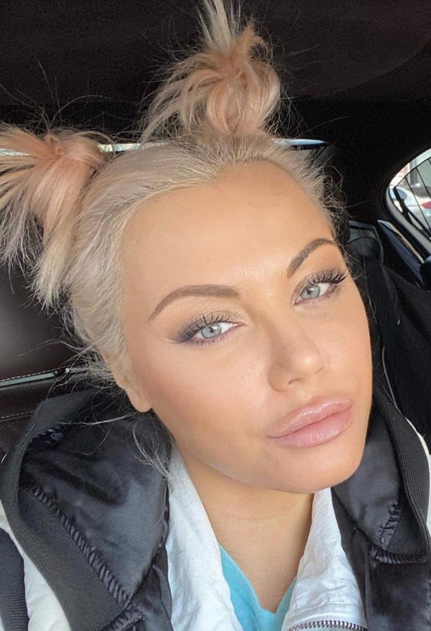 Клипче отпреди 33 години: Ето какви ги е вършила Камелия, преди да стане известна певица ВИДЕО