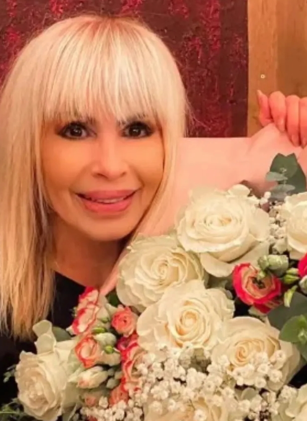 Наистина е велика! Лили Иванова остави 20-годишните да й дишат прахта! (СНИМКИ)