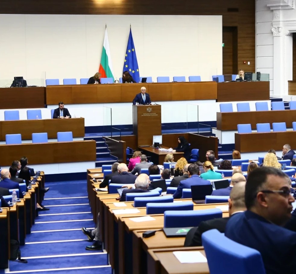 Извънредно решение за осигуровките и пенсиите: От 1 април ще...