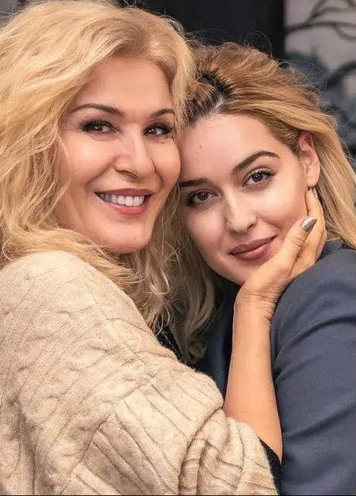 Дъщерята на Гала с шокираща изповед: Диагностицирана съм със...