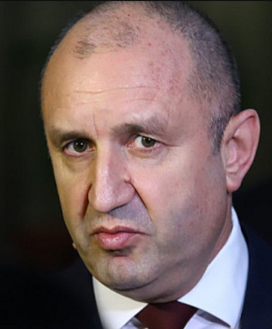 ЕКСКЛУЗИВНО! Ето Какво Каза Румен Радев за Парите на Пенсионерите