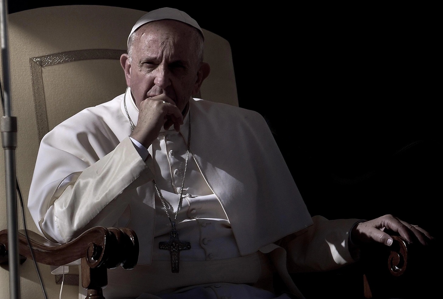 „Краят на времената“: Какво очаква света след смъртта на папа Франциск според древните пророчества