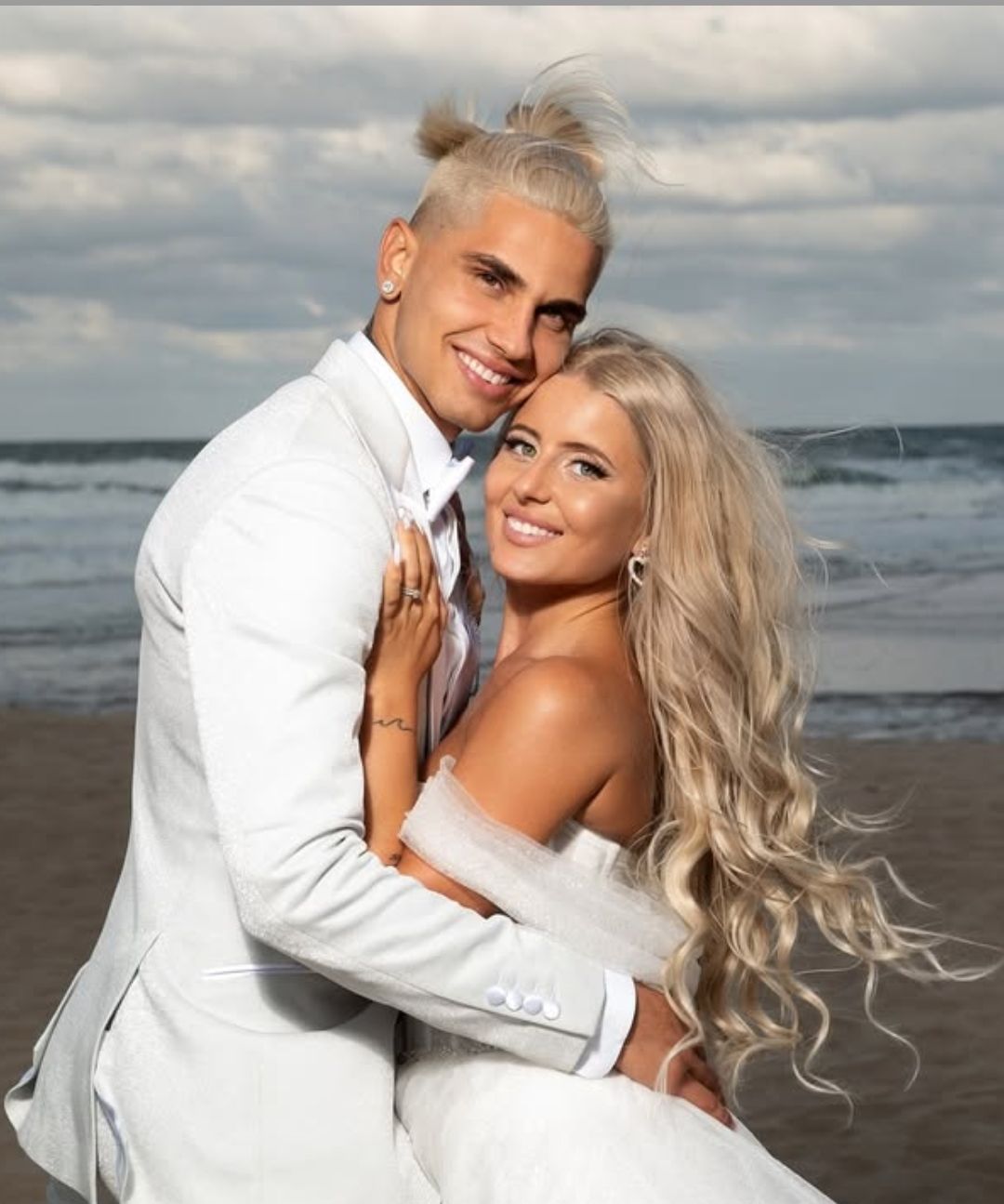 Двойка от 'Един за друг' крият голяма тайна