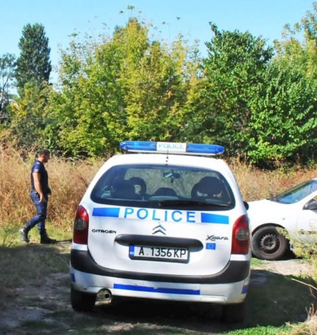 ИЗВЪНРЕДНО! Намериха още един труп – полицията блокира целия район