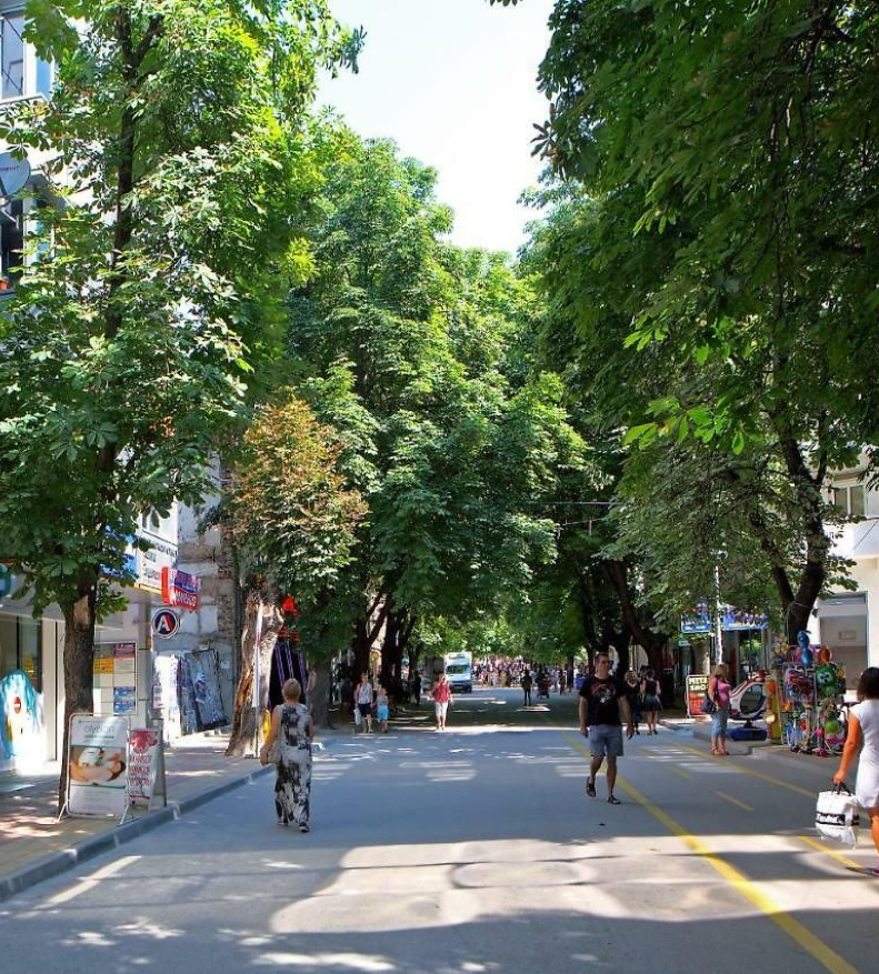 Роден град е разорен, магазините масово затварят