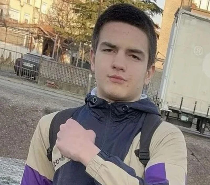 Извънредно! Откриха мъртъв 16-годишния Виктор от Нова Загора, а причината е...