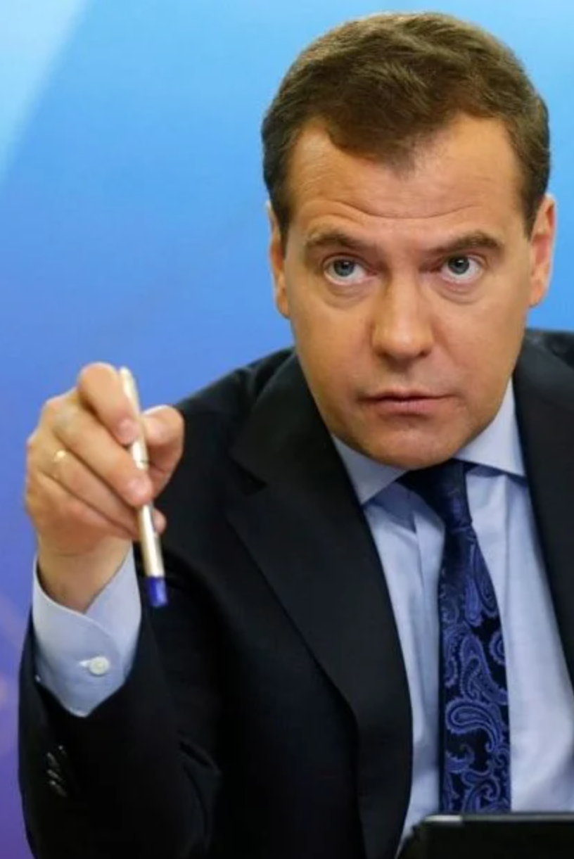 Медведев смрази с предупреждение, задава се още по-страшна война