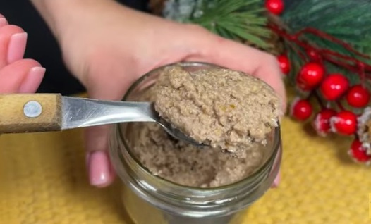 смес орехи и чесън