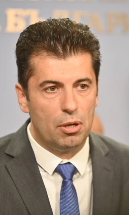 Съдът удари тежко Кирил Петков