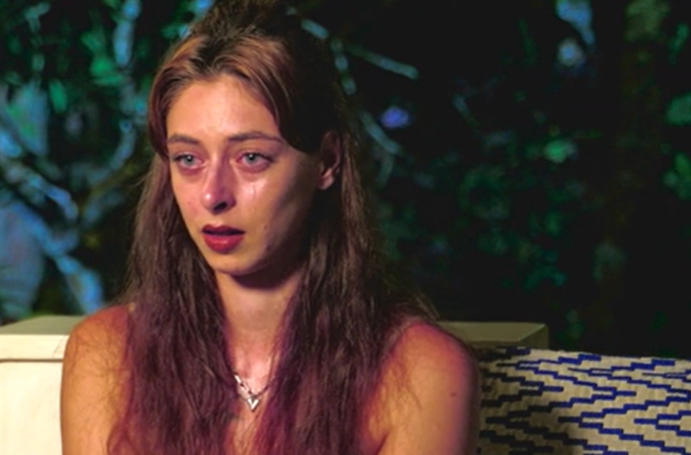 Клаудия сълзи Ергенът