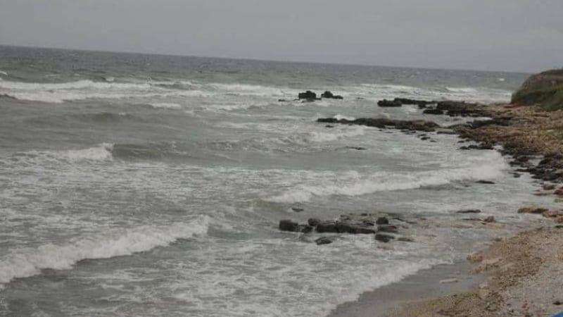 Писъци проехтяха на плажа край Бургас, всички са в ужас