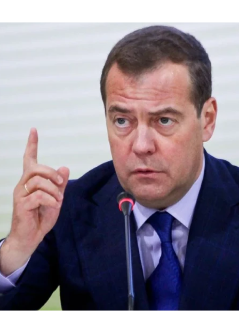 Медведев: Отмъщението за ударите по Русия е