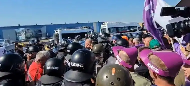Екшън край АМ 'Тракия', полиция се намеси спешно и закопча...