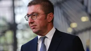 Мицкоски побесня след доклада за Скопие, нахвърли се върху България Видео Мицкоски побесня след доклада за Скопие, нахвърли се върху България Видео