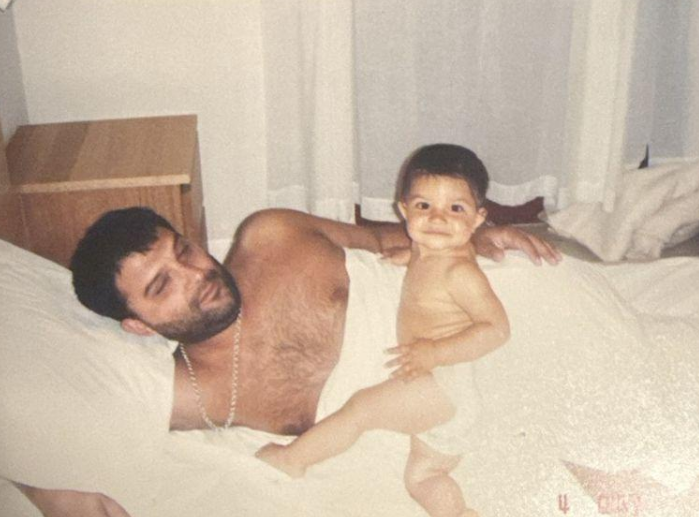 Катя Славкова бебе