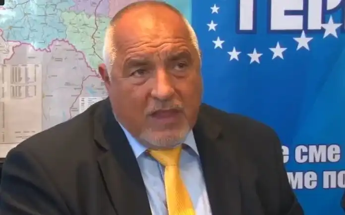 Борисов побесня и удари по масата: