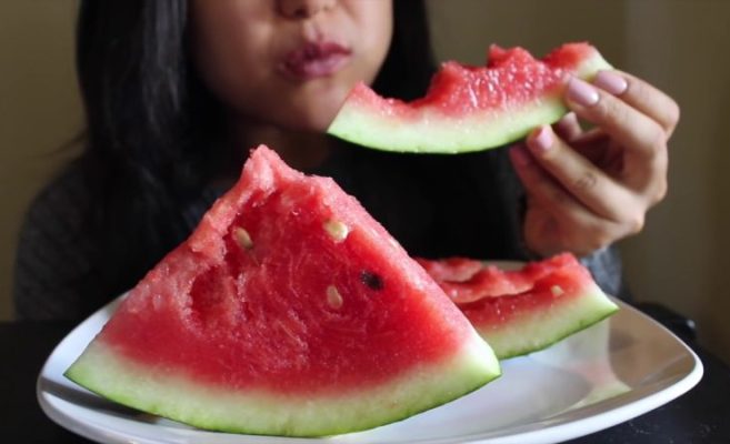 Ето какво се случва с тялото ни ако ядем диня всеки ден