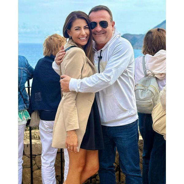 Влюбеният Рачков на море с любимата (Снимки)