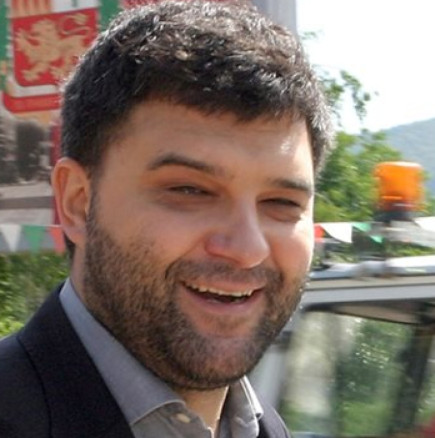 Ето какво направил бързо-бързо Тодор Славков с милионите на баща си