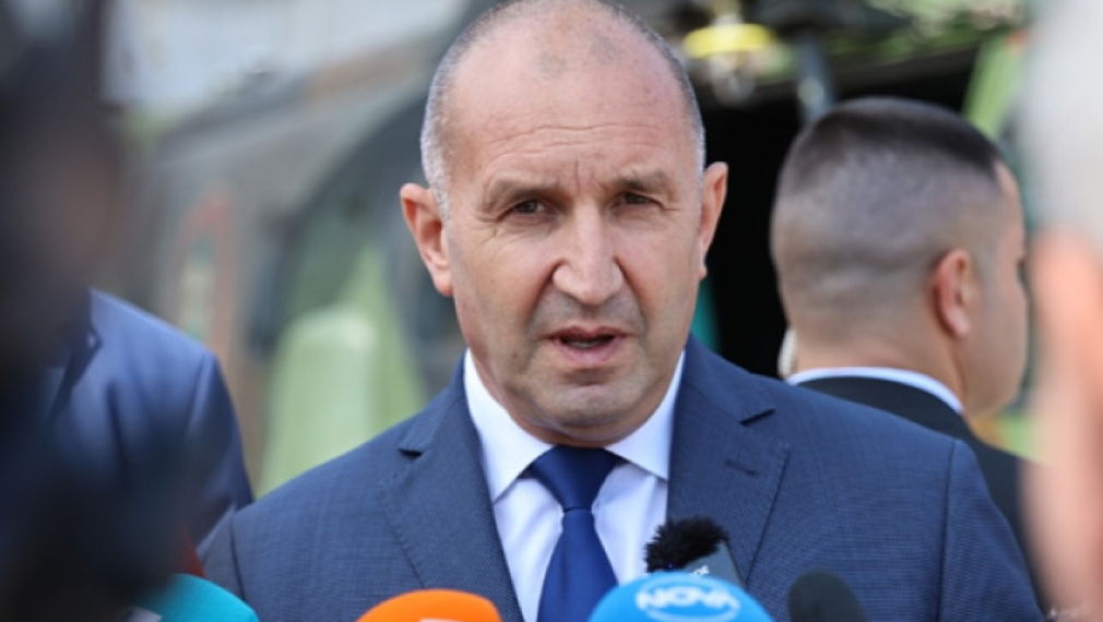 Радев: Стягат най-големия грабеж от 90-те години насам