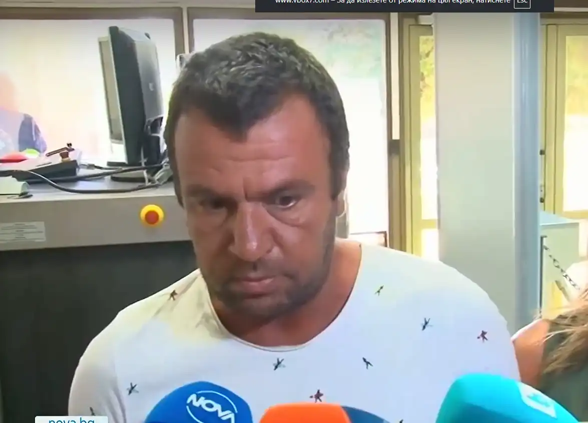 Капитанът на лодката от трагедията в Несебър призна, че е видял 8-г. Иван да... 5 original