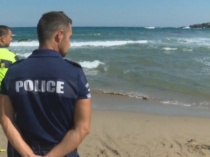 Водолази със зловеща находка след инцидента с парашут с 8-годишното детенце