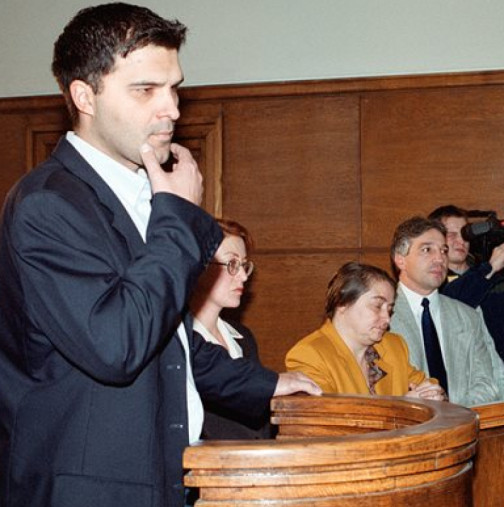 Всички говорят за Тодор Славков, но виждали ли сте баба му Катя, която го е подкрепяла, докато е бил в затвора