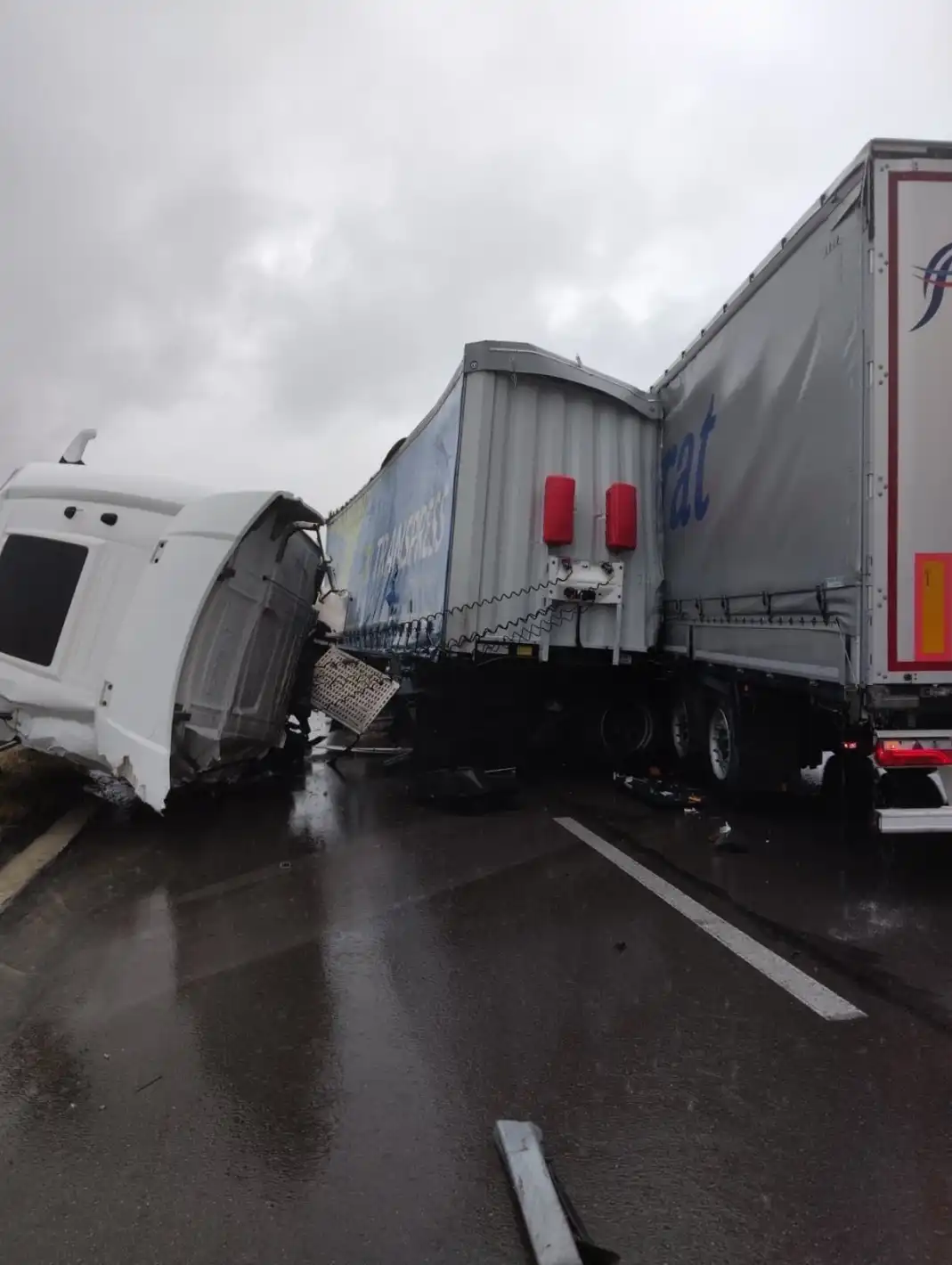 Тежка катастрофа на АМ „Хемус“! Шофьорите са в ужас