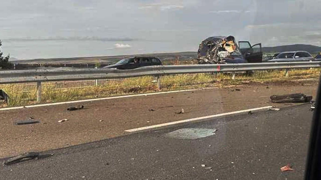 Поредна смърт на пътя: 19-годишен шофьор загина след катастрофа в Бургаско