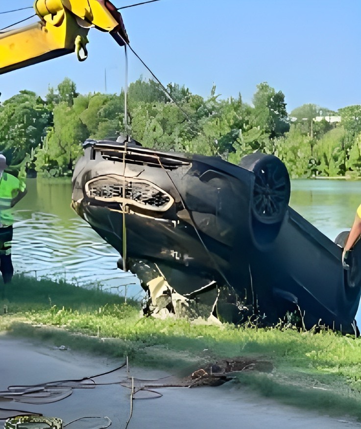 Открит е автомобилът на жената, която изчезна с дъщеря си преди 23 години