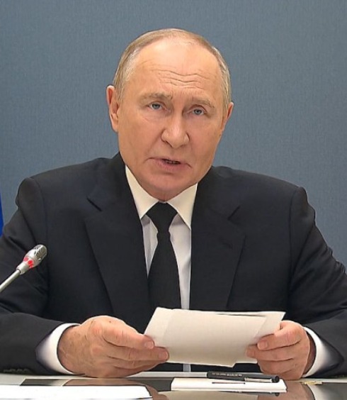 Извънредно! Путин прекратява огъня, но..