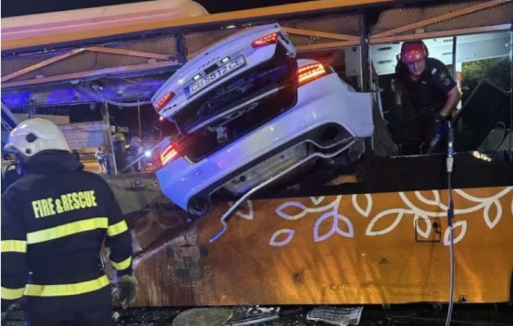 Вижте кой е 21-годишният шофьор, причинил катастрофата в София (СНИМКИ)