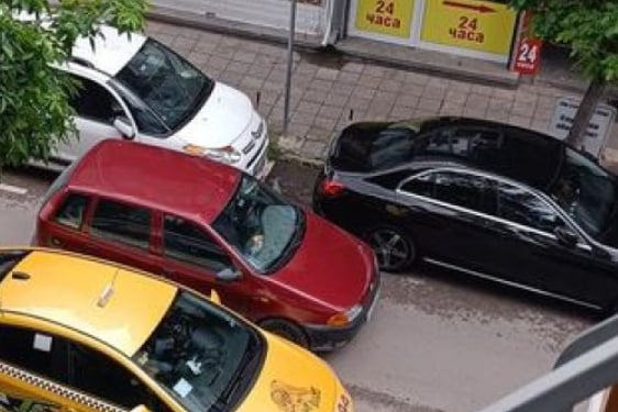 Започват масови проверки за паркоместа пред блоковете