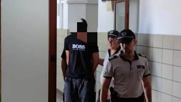 Проговори мистериозният “съсед” на пребития полицейски шеф в Русе Снимка