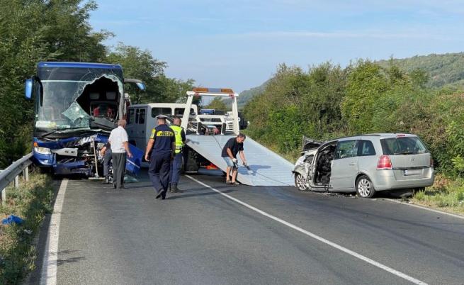 Извънредно: Зверска катастрофа потресе България току що, шофьорът е …