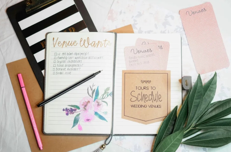 Моята нова снаха изкрещя: „Той не е моето дете!“ и забрани на внука ми да присъства на сватбените снимки — затова се намесих, за да покажа на всички коя е всъщност.