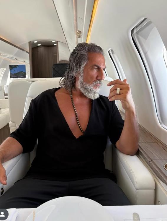 ЗЕвс частен самолет