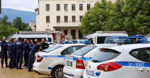 Властите с извънредна информация за смъртта на полицая от протеста тази сутрин: